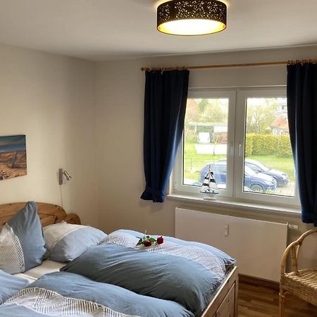Wohnung 9 Meer-Ruhe Im Haus Stranddistel Komfortable Ferienwohnung Im 1 Og Fuer 4 Personen In ซิงสท์ ภายนอก รูปภาพ