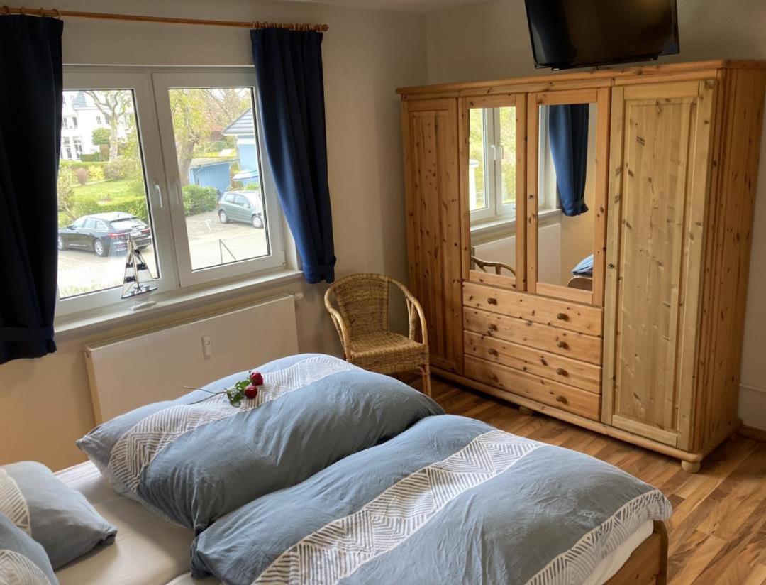 Wohnung 9 Meer-Ruhe Im Haus Stranddistel Komfortable Ferienwohnung Im 1 Og Fuer 4 Personen In ซิงสท์ ภายนอก รูปภาพ