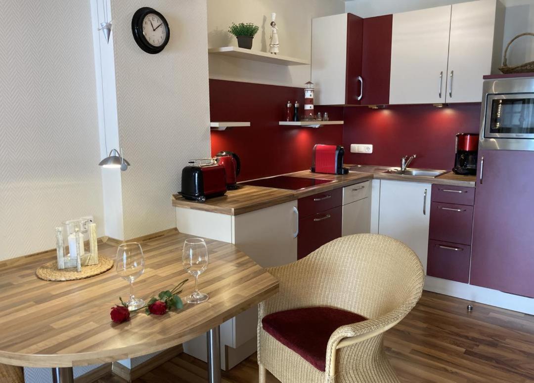 Wohnung 9 Meer-Ruhe Im Haus Stranddistel Komfortable Ferienwohnung Im 1 Og Fuer 4 Personen In ซิงสท์ ภายนอก รูปภาพ