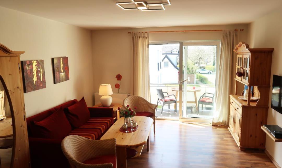 Wohnung 9 Meer-Ruhe Im Haus Stranddistel Komfortable Ferienwohnung Im 1 Og Fuer 4 Personen In ซิงสท์ ภายนอก รูปภาพ